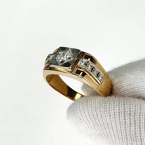 Кольцо. Золото 585. Вес 5,35 гр.